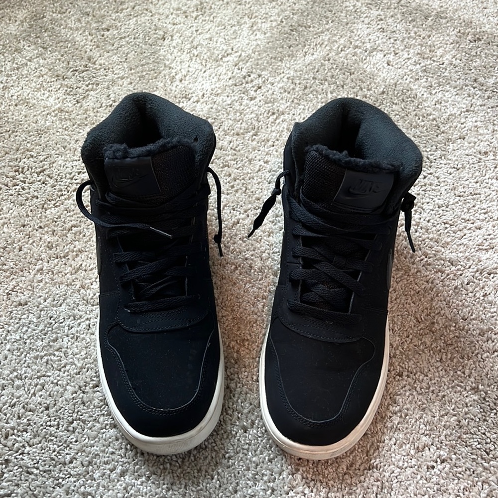 NEW! Women’s Nike Ebernon Mid SE Fleece